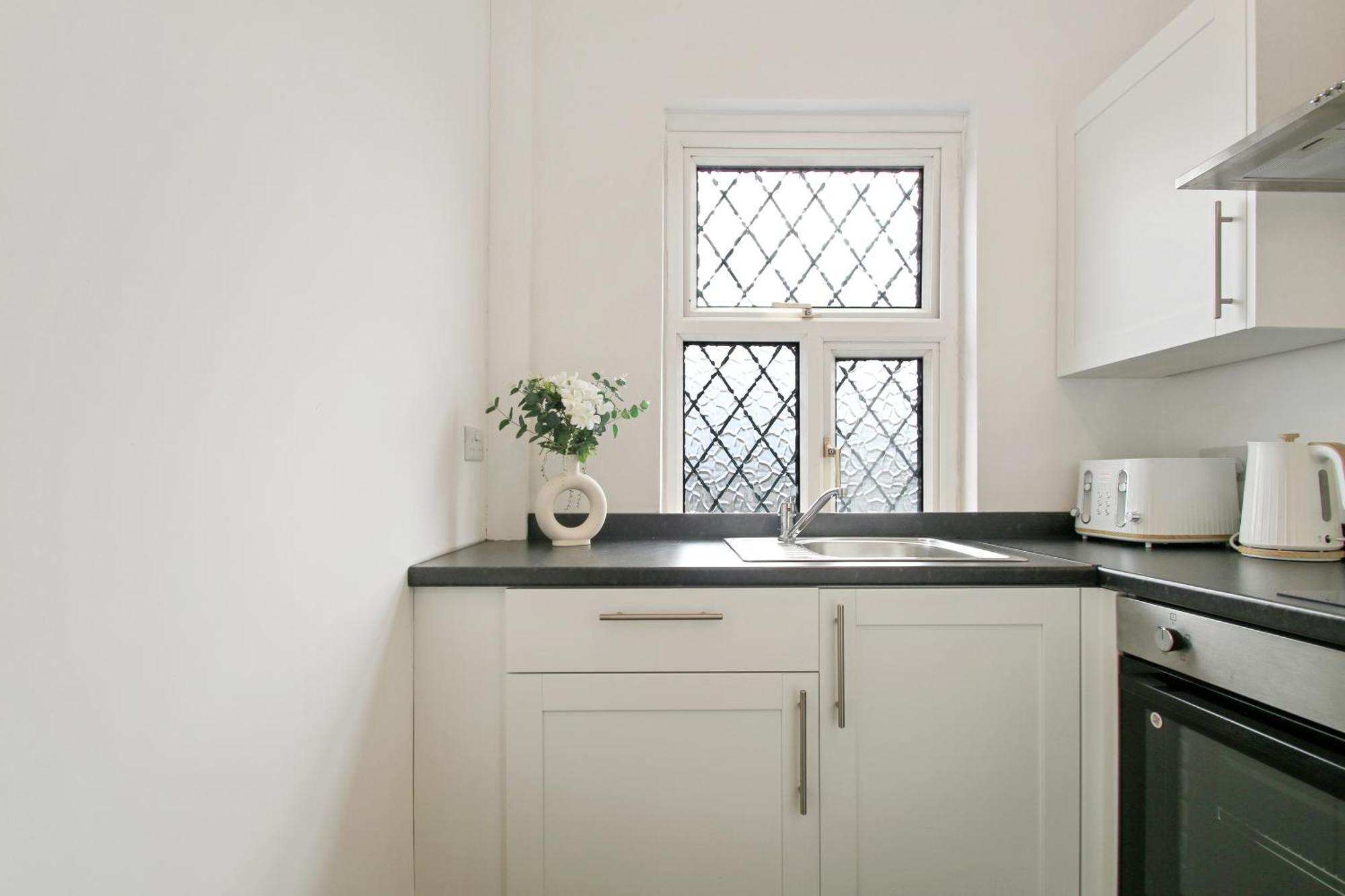 Home In Woodhouse, Leeds,Free 4 Car Parking,Free Wifi ภายนอก รูปภาพ